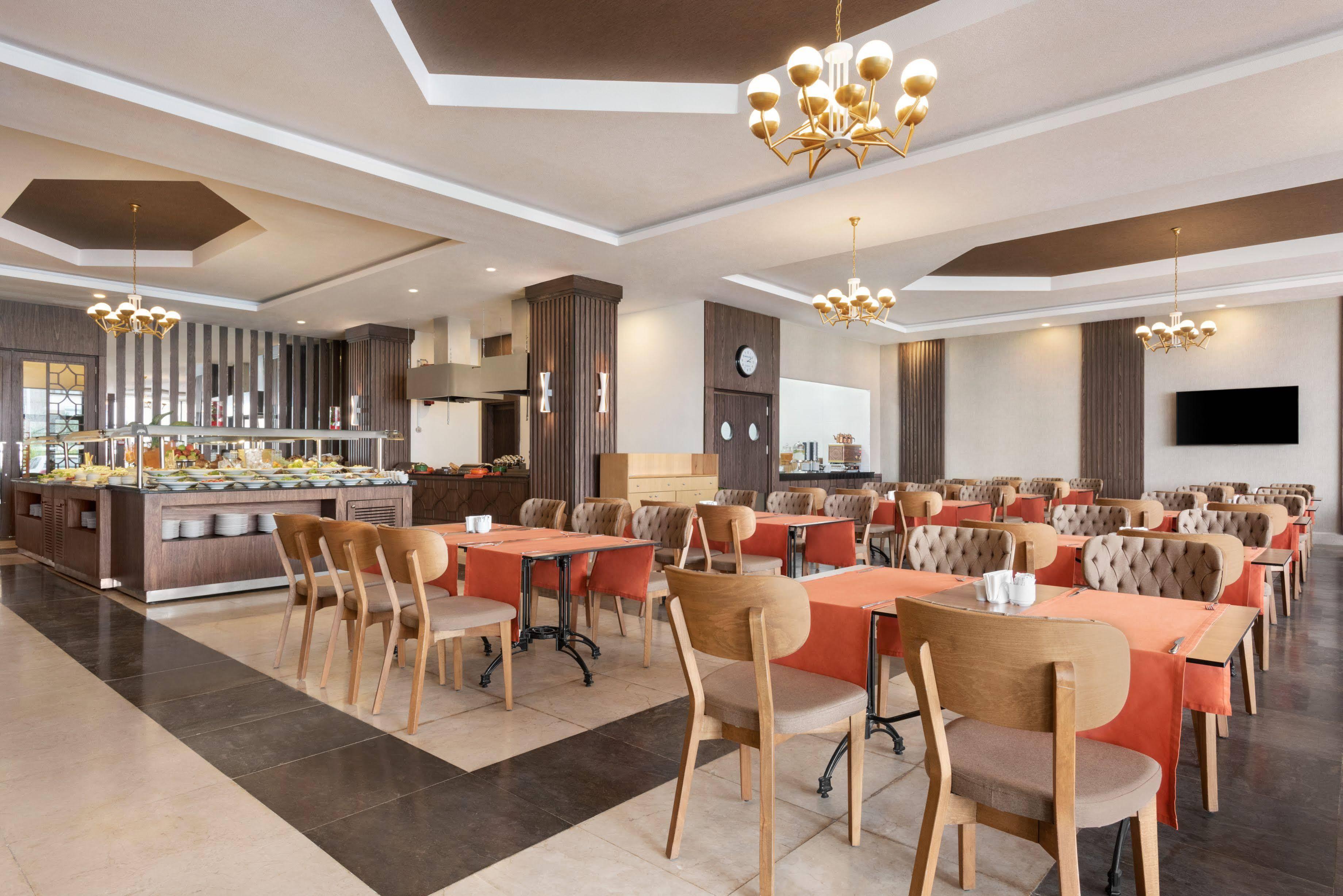 Ramada Resort By Wyndham Unye Luaran gambar