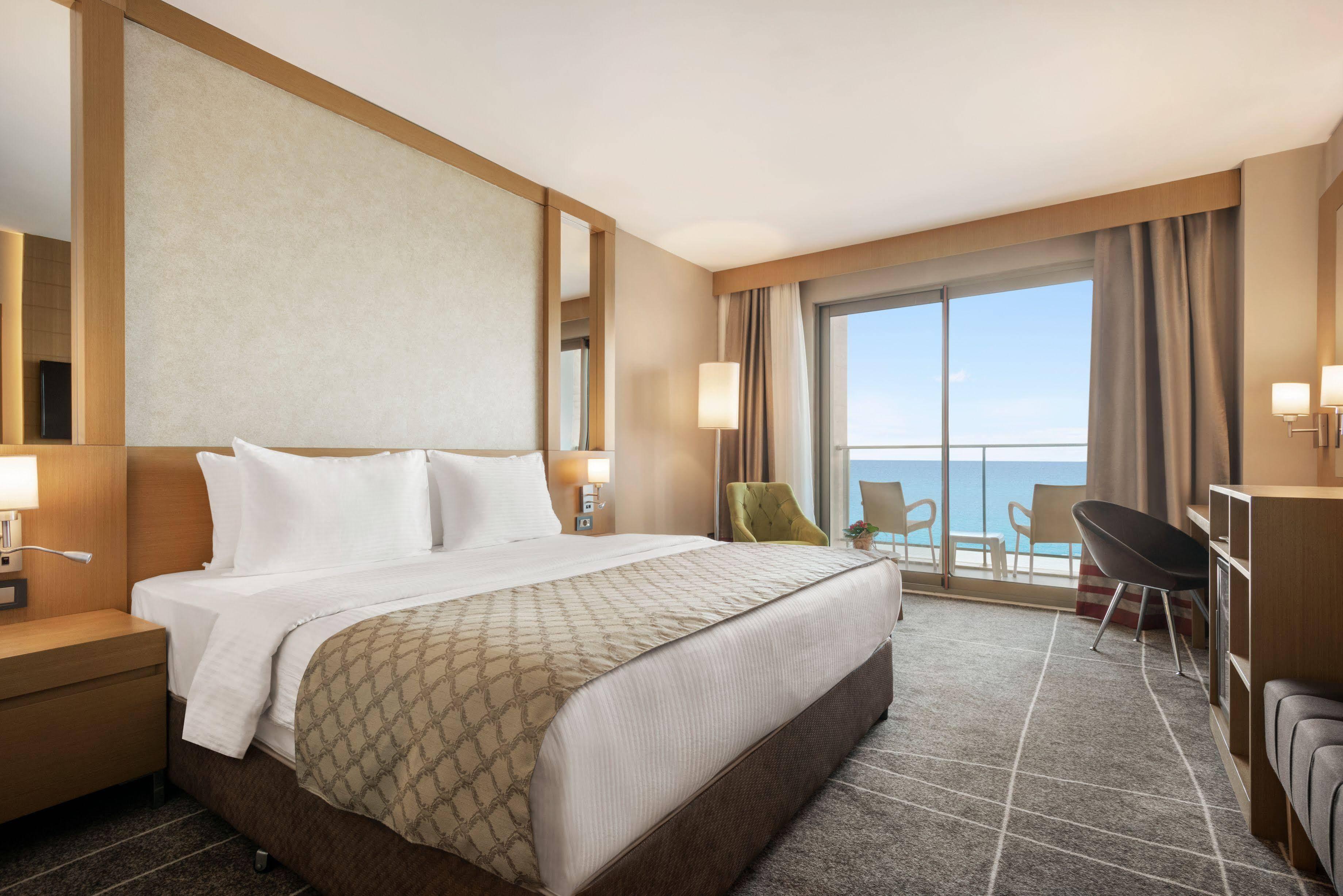 Ramada Resort By Wyndham Unye Luaran gambar