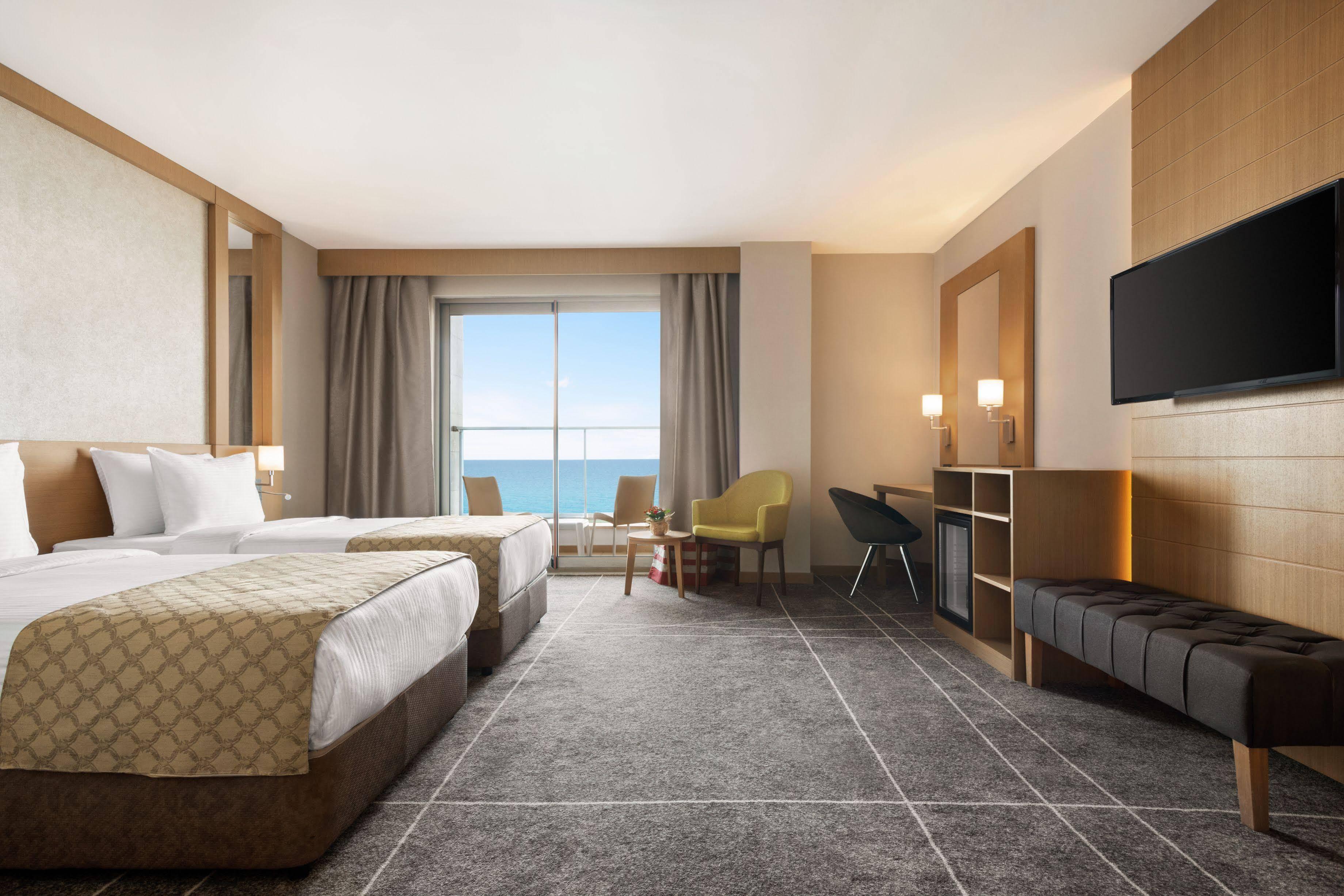 Ramada Resort By Wyndham Unye Luaran gambar