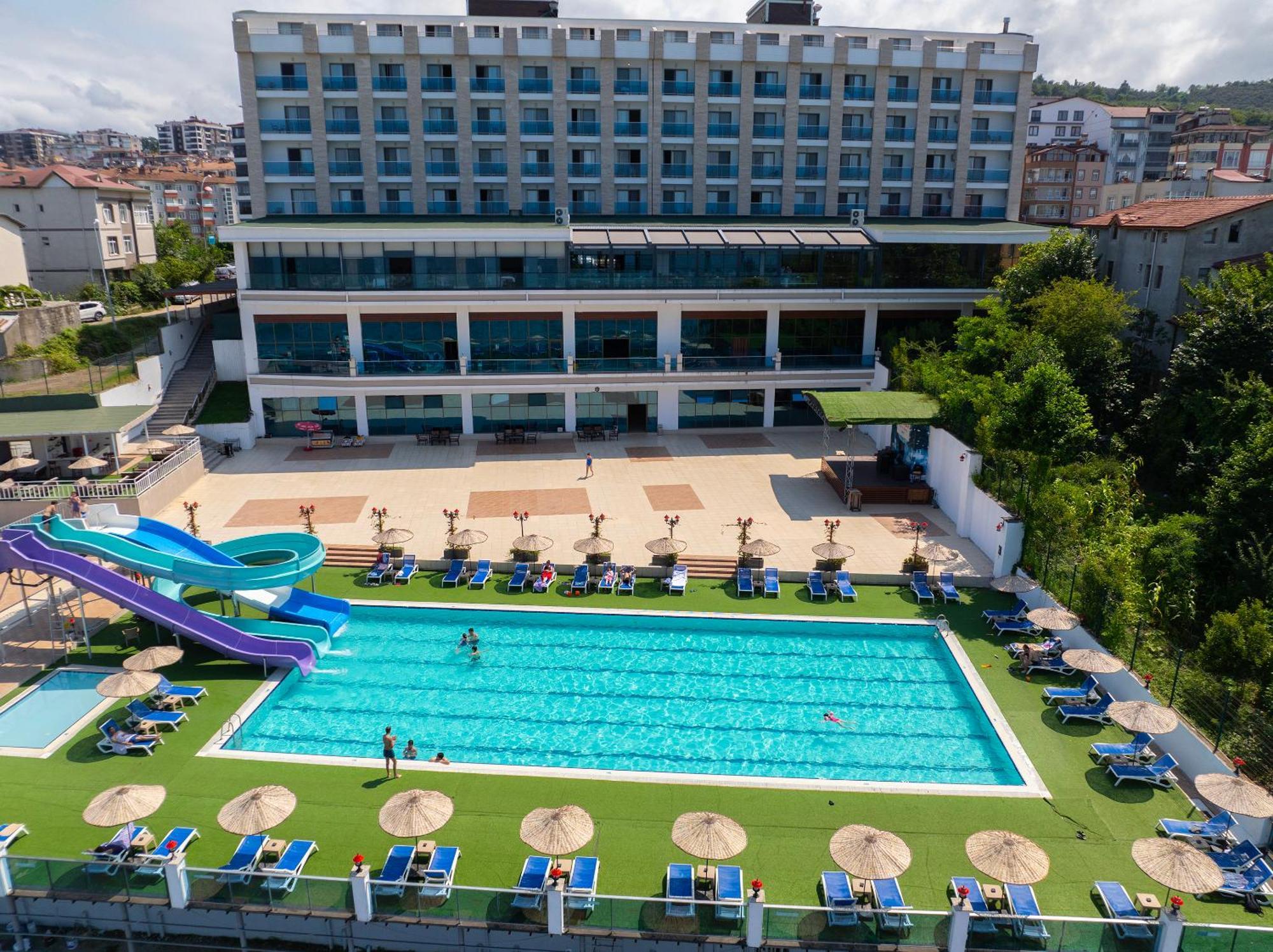 Ramada Resort By Wyndham Unye Luaran gambar