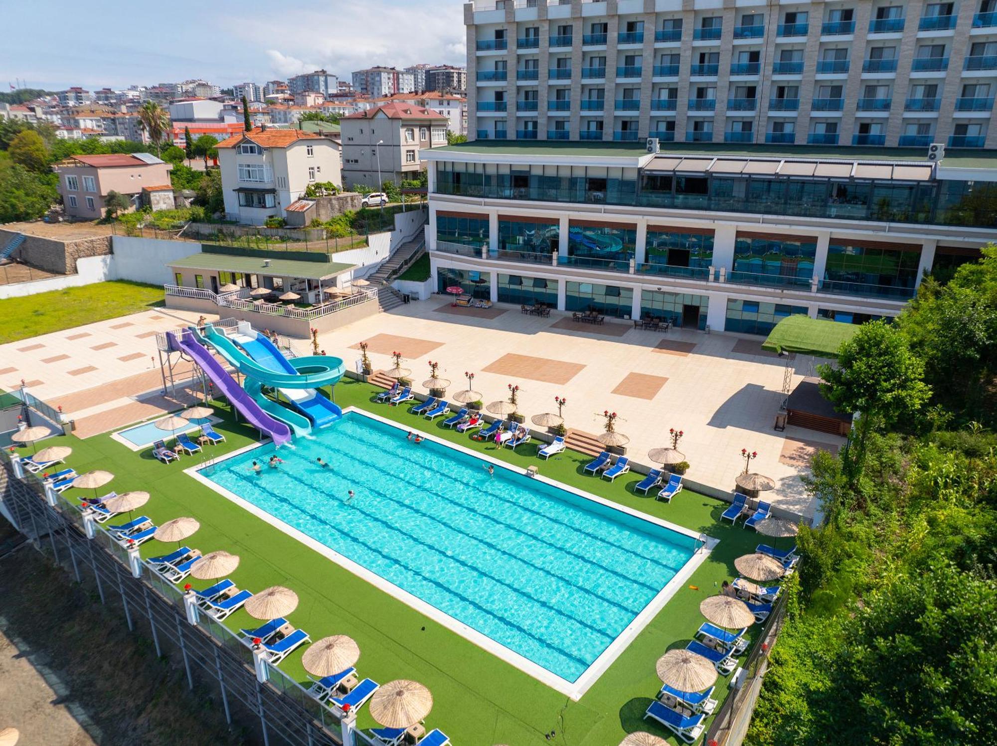 Ramada Resort By Wyndham Unye Luaran gambar