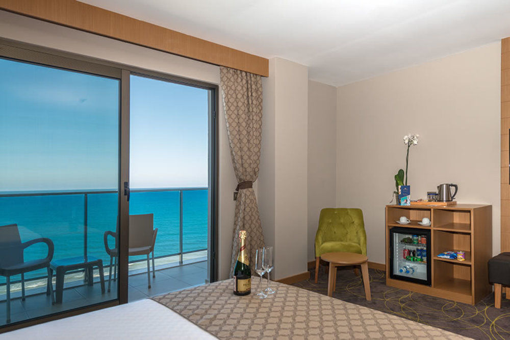 Ramada Resort By Wyndham Unye Luaran gambar